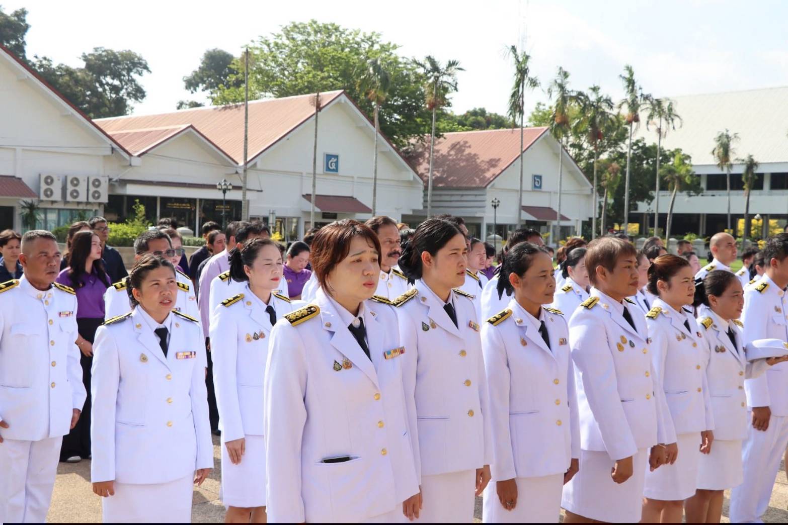 title - ศูนย์ส่งเสริมและพัฒนาอาชีพเสริมนอกภาคการเกษตร (ศพส.) จัดพิธีถวายเครื่องราชสักการะ วางพานพุ่ม และพิธีลงนามถวายพระพรชัยมงคลเฉลิมพระเกียรติ เนื่องในโอกาสมหามงคลเฉลิมพระชนมพรรษา สมเด็จพระนางเจ้าสุทิดา พัชรสุธาพิมลลักษณ พระบรมราชินี วันที่ 3 มิถุนายน 2569